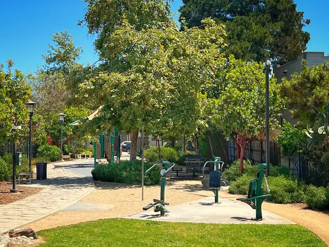 Dog Park Craftsman Village Park Long Beach