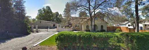 Pet vet East Meets West Vacaville