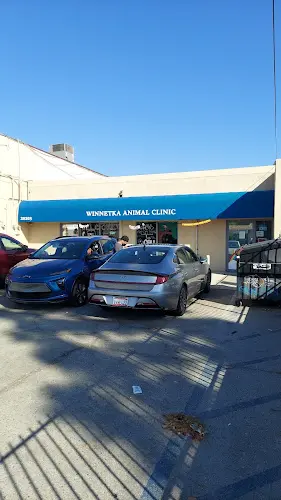 Pet vet Winnetka Animal Clinic Simi Valley