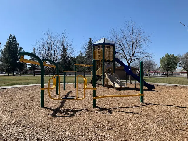Dog Park Emerald Cove Park Bakersfield