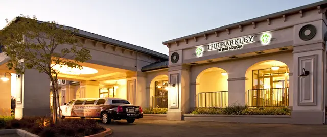 Pet vet The Barkley Pet Hotel and Day Spa Simi Valley
