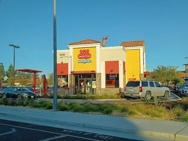 Dog trainer Wienerschnitzel Elk Grove