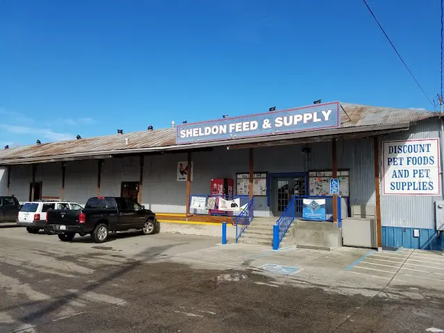 Dog trainer Sheldon Feed & Supply Elk Grove