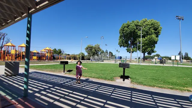 Dog Park Mona Park South Gate