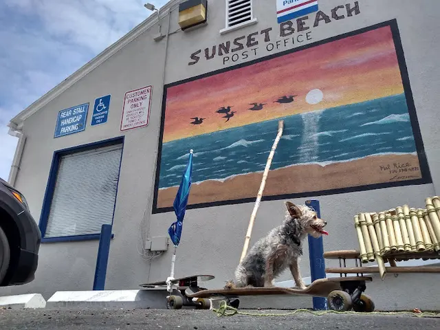 Pet boarding service Centinela Feed & Pet Supplies Huntington Beach